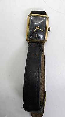 שעון יד יוניסקס מצב תקין עובד תוצרת יונגנס JUNGHANS