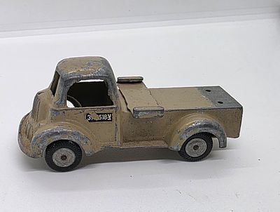 מכונית צעצוע ישראלית פגעי זמן מצולמים . מכונית ממתכת- חתומה! 
גמדא 
מידה: 10 על 4.3 סמ 