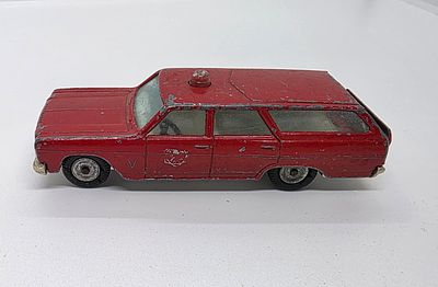 מכונית צעצוע ישראלית פגעי זמן מצולמים . מכונית ממתכת- חתומה! 
גמדא קור סברה 
מידה: 11 על 4 סמ 