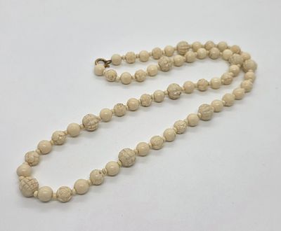 שרשרת אוריאנטלית בסגנון של שן -הב 
חרוזים מעוצבים בסגנון של פרחים 
מידת 