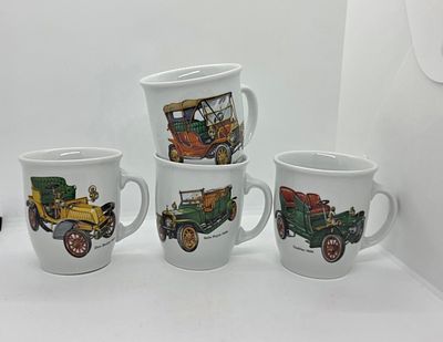 לוט של 4 ספלים כוסות נעמן פורצלן עם רכבים ישנים. ספלים חתומים בתחתית . מידה גובה : 10 סמ על 9 סמ