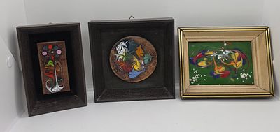 לוט של 3 תמונות שנות השישים שבעים , עבודות אמייל על נחושת ממוסגרות. מידה של התמונה המלבנית 