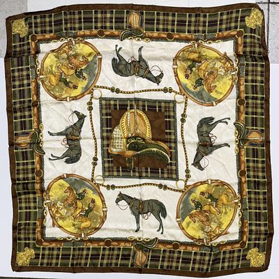 צעיף בנושא סוסים / רוכבי סוסים פריט נהדר 100% משי תוצרת איטליה. תפירה ביד - המעידה על איכות 