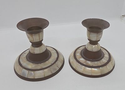 פמוטים מיוחדים שילוב של נחושת ואם הפנינה 
מידה: 8.5 על 9.5 סמ