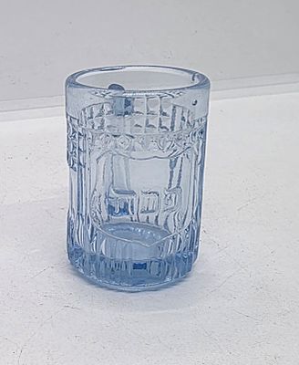 מיניאטורה כוס לפסח זכוכית עתיקה . כיתוב פסח 
מידה: 6 על 6 סמ
