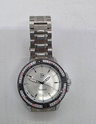 שעון יד NOAMK WATCH TITANUM CRYSTAL GLASS 
מצב עבודה מצב תקין .
