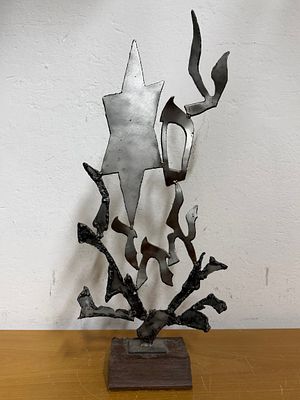 פלאק גדול מרוד . עבודת יד של אמן . עם כיתוב עם אחד . מתכת על עץ . 
איסוף עצמי או משלוח עם שליח 