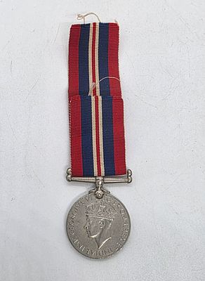 מדליית המלחמה 1939-1945 (באנגלית: War Medal 1939–1945) היא מדליה אשר הוענקה לחברי הכוחות 