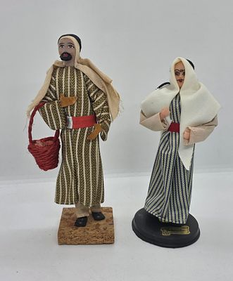 לוט של 2 בובות ישראל הישנה בדמויות של ערבי / תימני 
אחת עם מדבקה ירושלים והשניה עם 