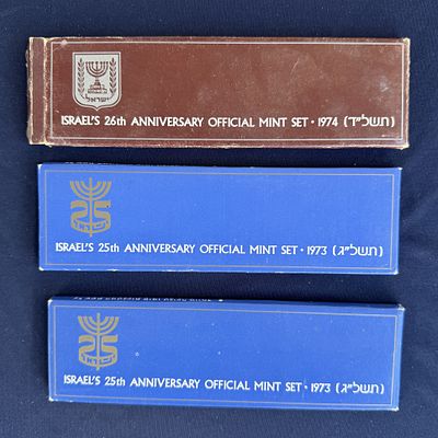לוט של 3 מארזי מטבעות 1973+ 1974