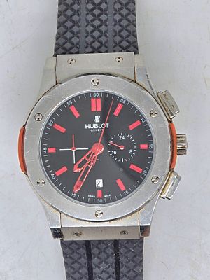 HUBLOT - GENEVE שעון גבר גדול 
תוצרת שוויץ . 
צריך החלפת סוללה