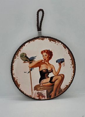פלאק מקרמיקה לתליה על הקיר או להניח עליו כלי חם על השולחן. מידה: 19 סמ
