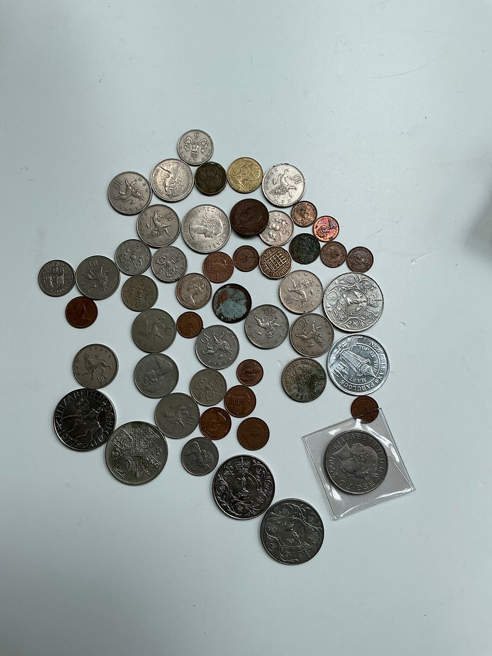Lot 319: A Collection of UK Decimal and Pre-decimal Coins...