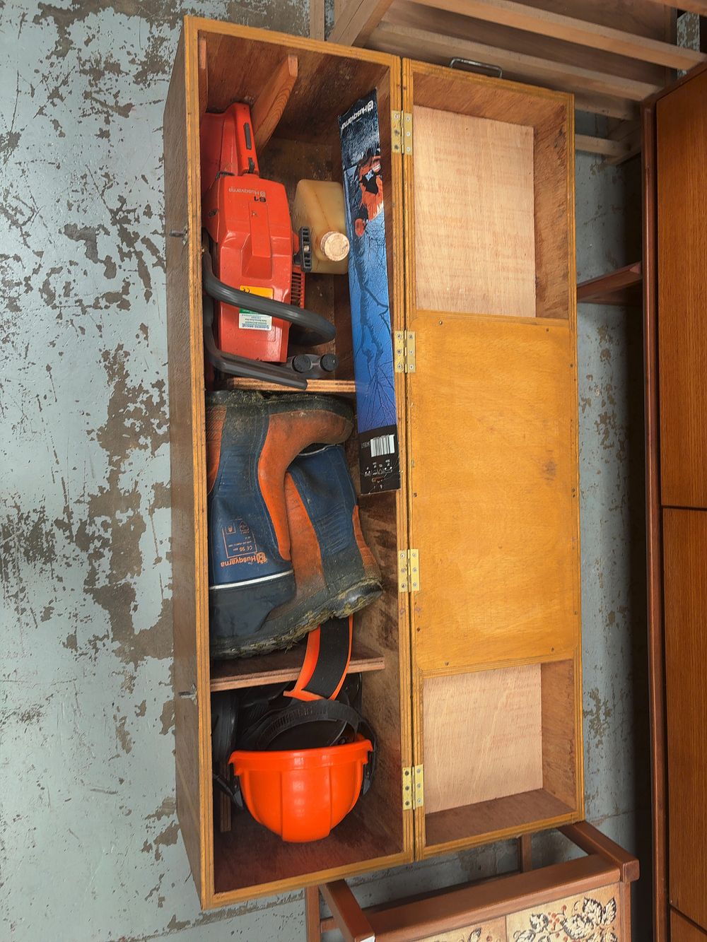 Lot 344: A Husqvarna 61 Petrol Chainsaw and Assorted Forestry...