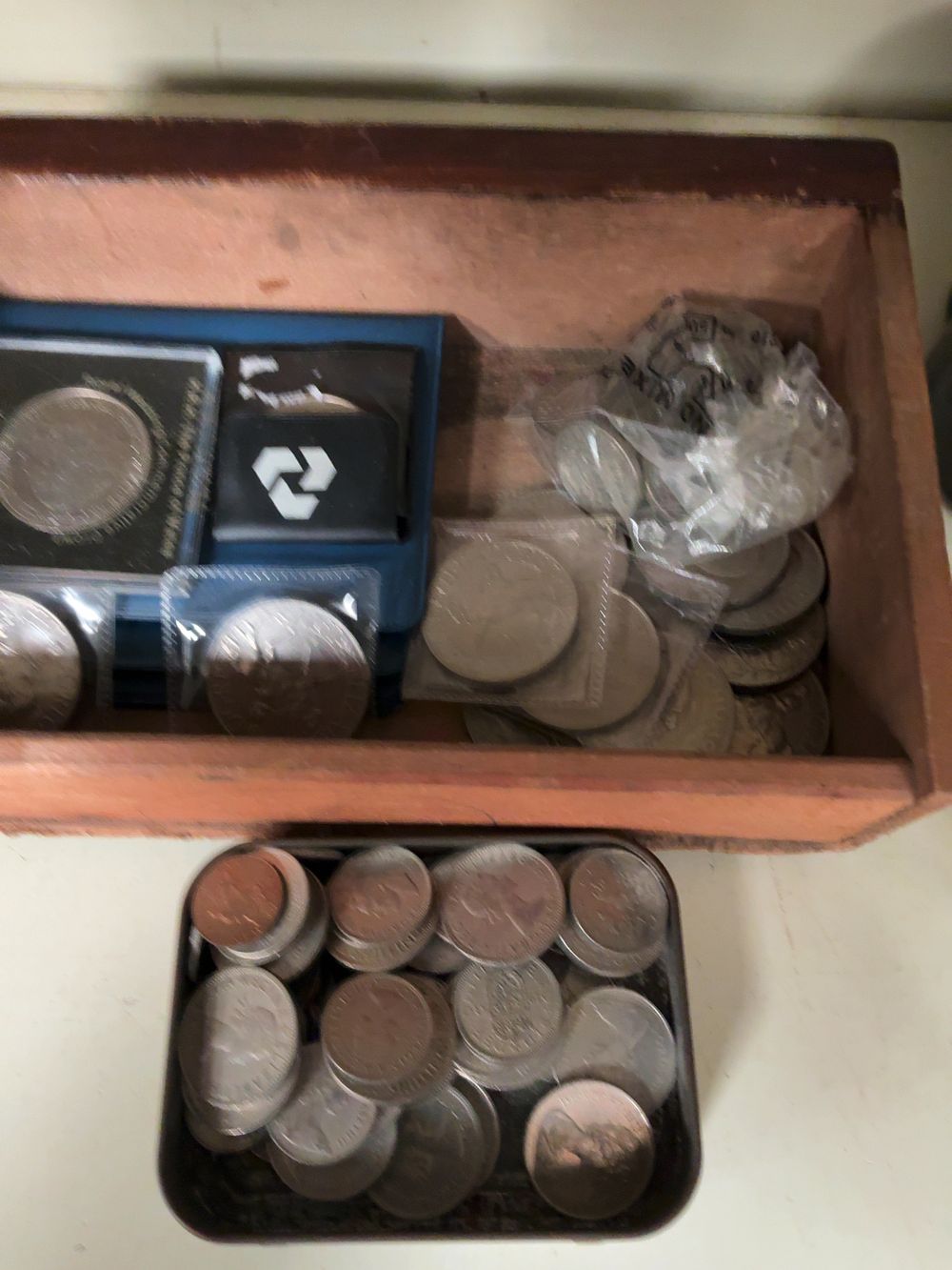 Lot 362: A Collection of UK Commemorative Crowns and Assorted...