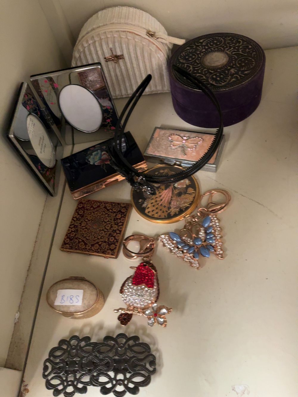 Lot 363: An Assortment of Ladies' Vanity Items, Jewellery Accessories,...