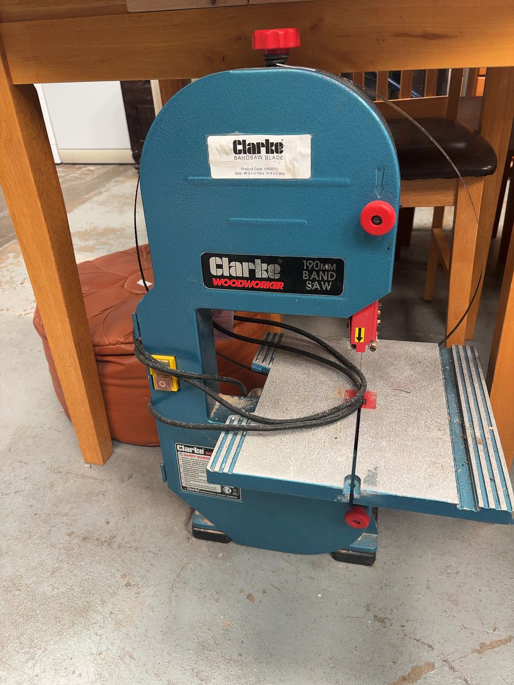 Lot 401: Clarke Woodworker CBS190 190mm Benchtop Band Saw