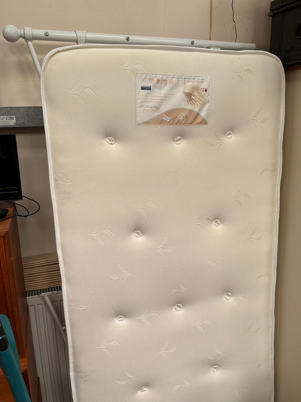 Lot 459: A White Metal Framed Day Bed and Durabeds...