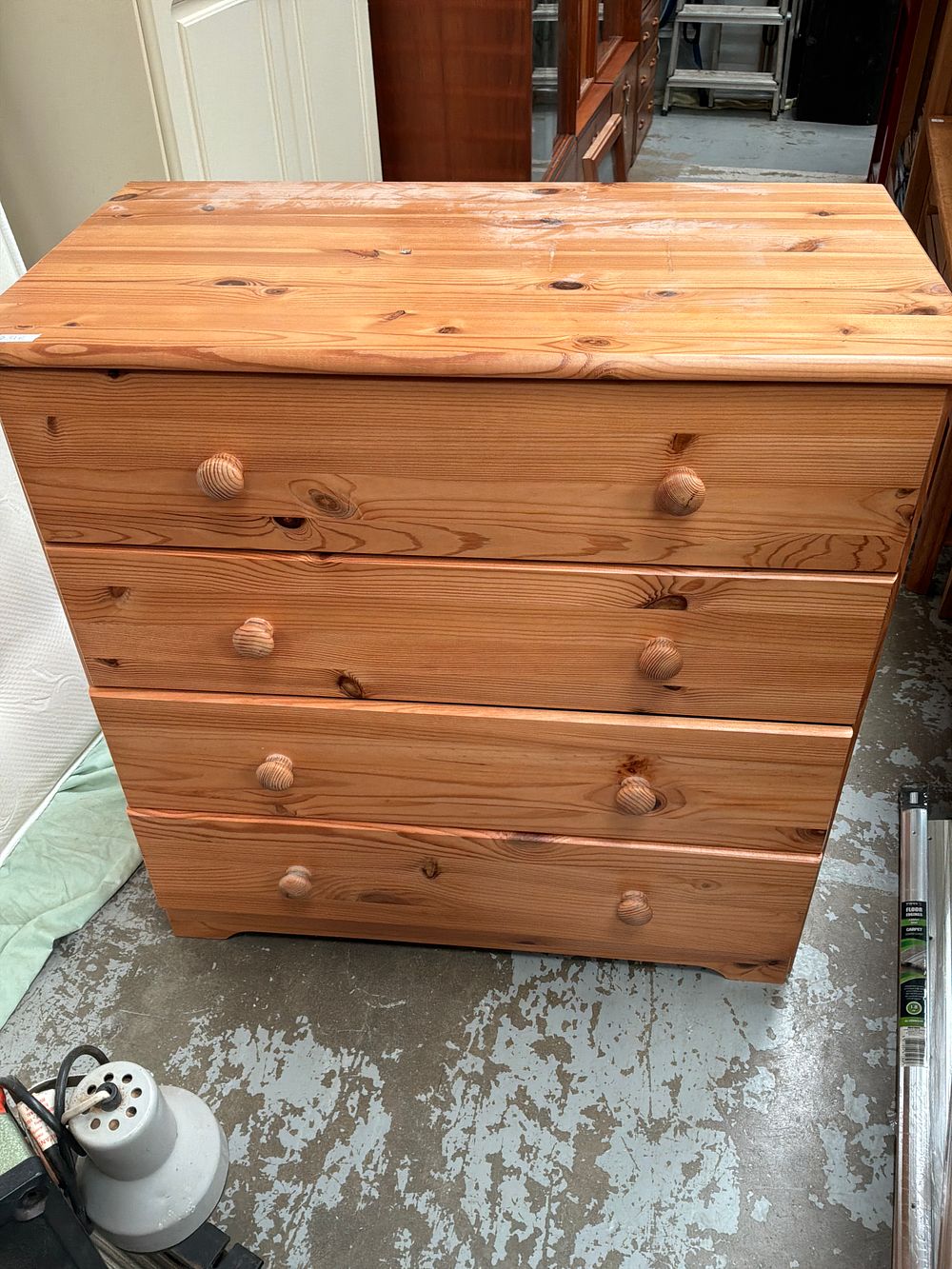 Lot 460: A Modern Pine Chest of Drawers