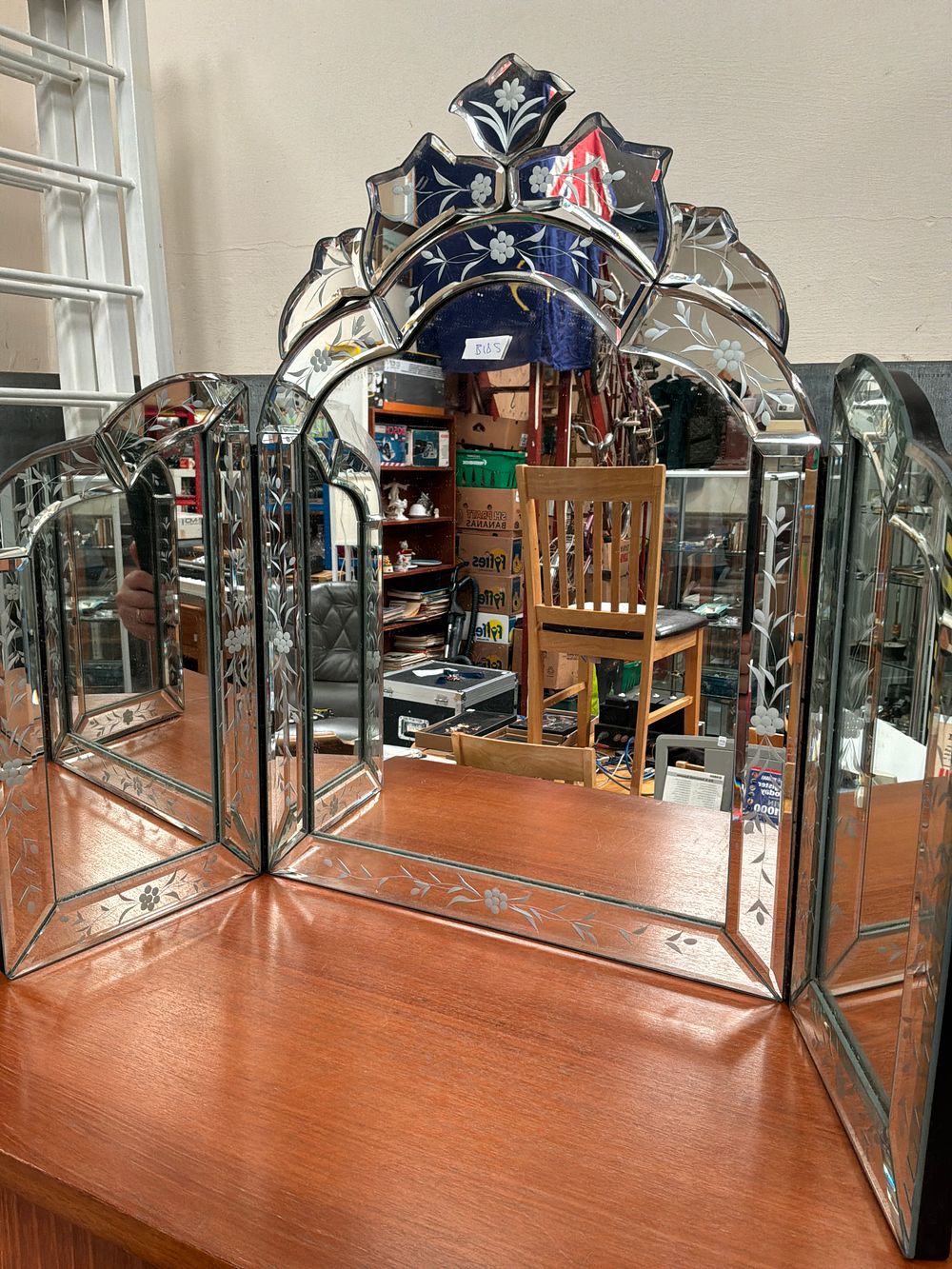 Lot 471: Mid-20th Century Venetian Style Etched Glass Triptych Dressing...