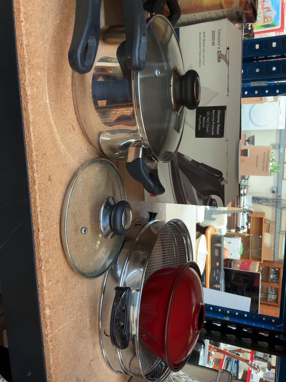Lot 208: An Assortment of Kitchenware and Small Domestic Appliances including Bosch and Salter