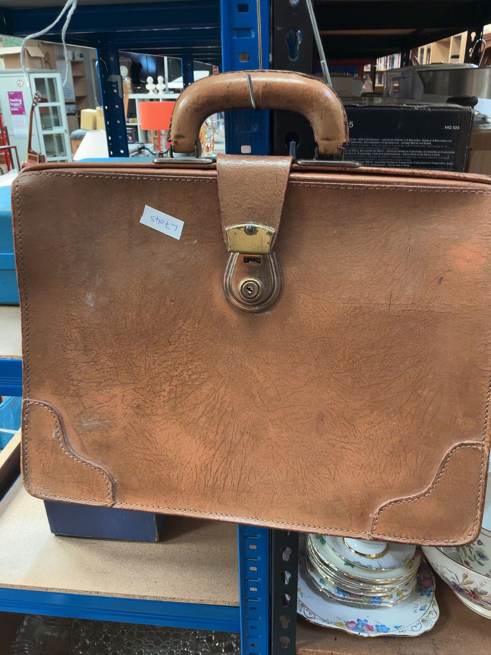 Lot 216: Vintage Tan Textured Leather Executive Briefcase
