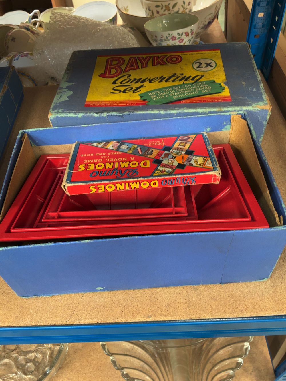 Lot 221: A Group of Vintage Bayko Building Sets and a Pepys Series Rhymo Dominoes Game