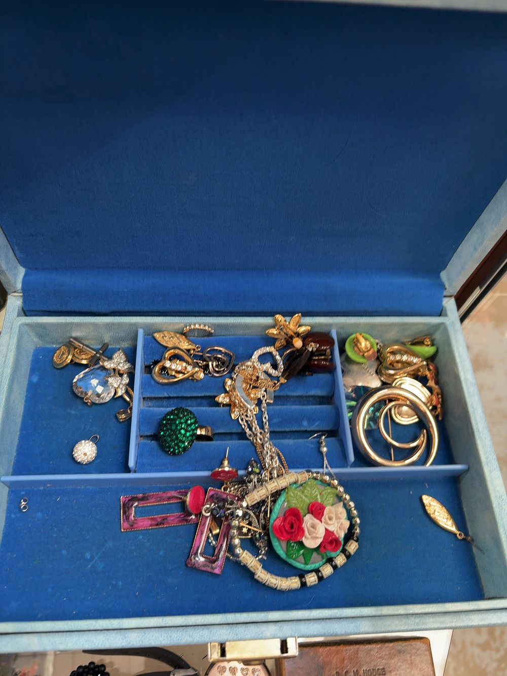 Lot 315: A Collection of Vintage and Contemporary Costume Jewellery, Fashion Watches, and Accessories in a Fitted Jewellery Box