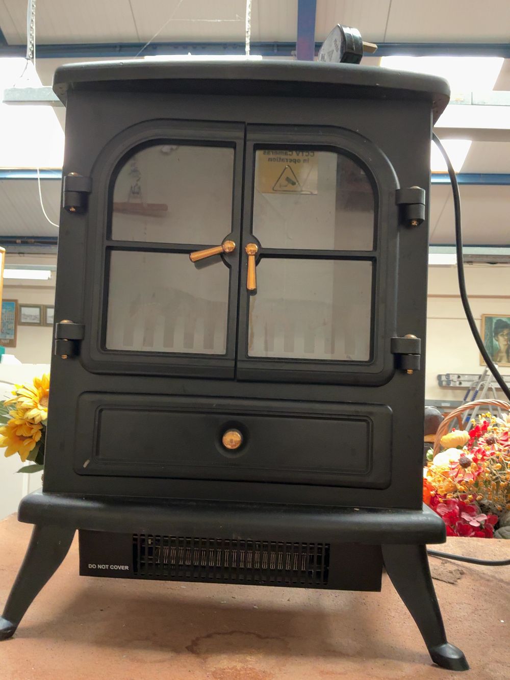 Lot 207: Crown Model CRH981 Electric Stove Effect Heater