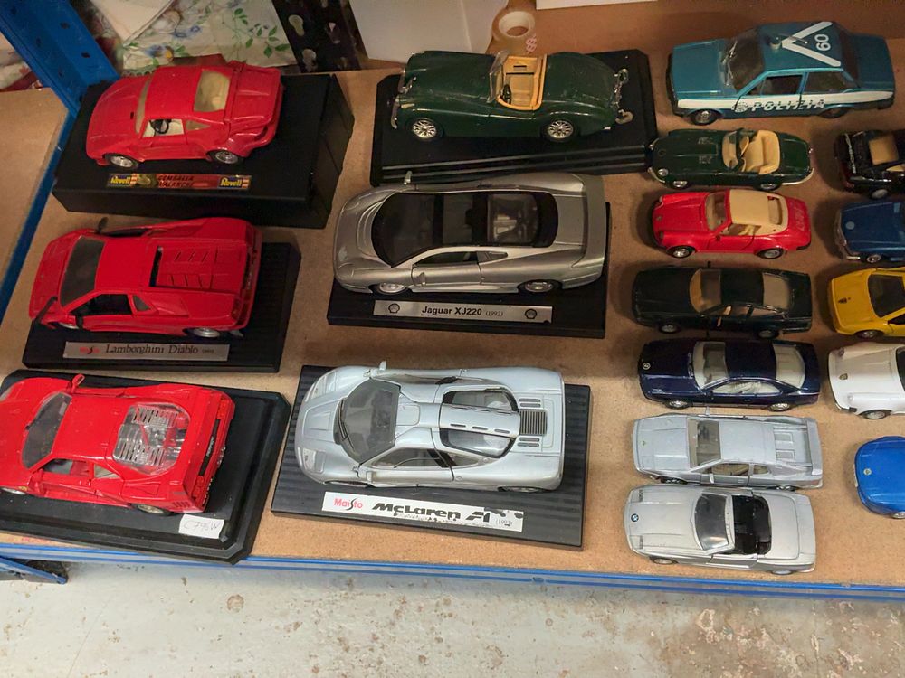 Lot 222: A Collection of Maisto, Revell and Other Die-cast Model Vehicles