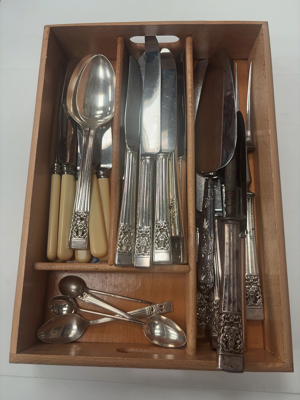 Lot 413: A Collection of Oneida Community Silver-Plated Flatware in the Coronation Pattern