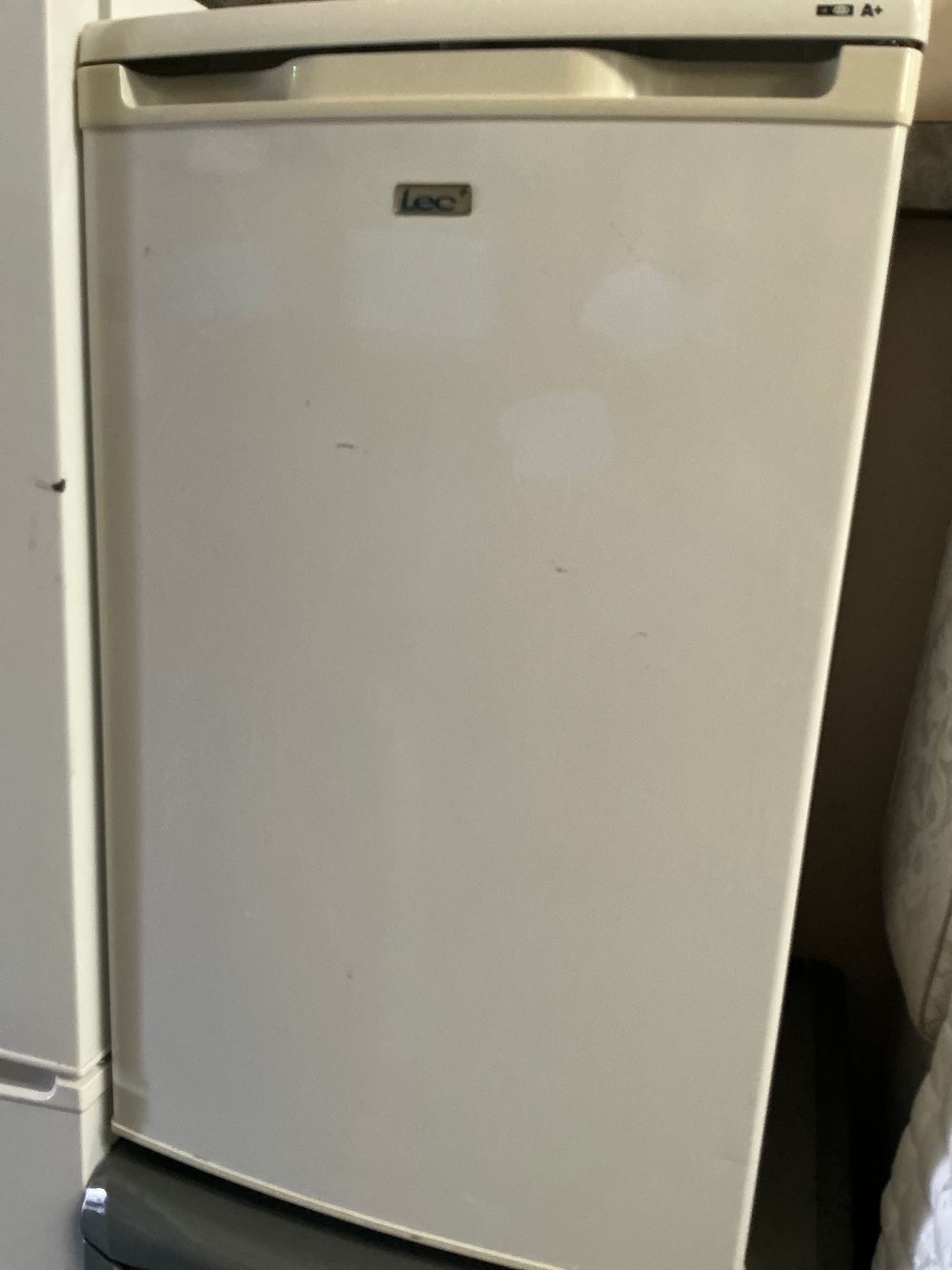 Lot 451: Lec Under-counter Freezer with A+ Energy Rating