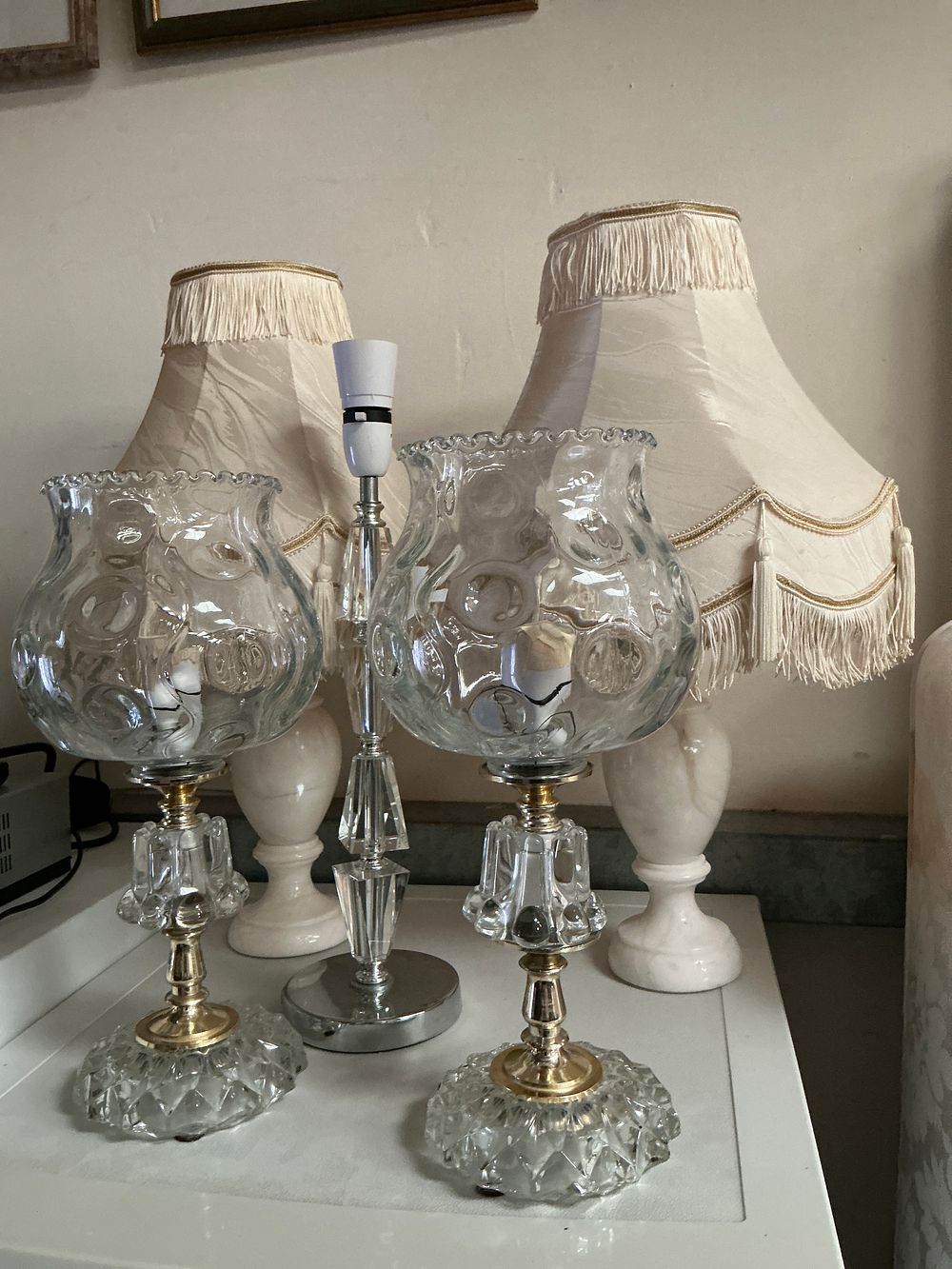 Lot 453: A collection of traditional style table lamps and glass hurricane holders