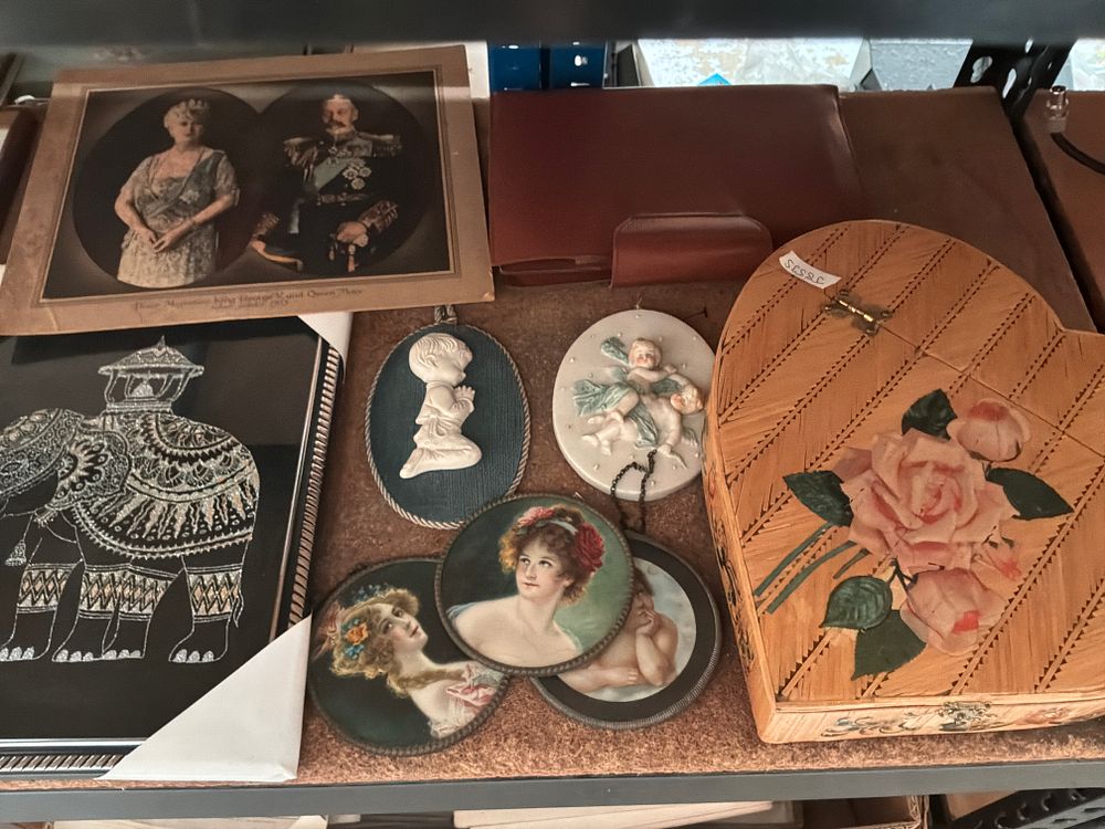 Lot 197: A Collection of Royal Memorabilia, Local History Ephemera, and Decorative Objects