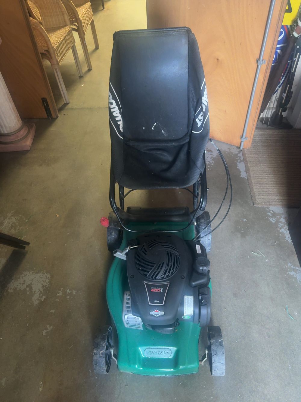 Lot 410: A Qualcast Petrol Rotary Lawnmower with Briggs and Stratton Engine