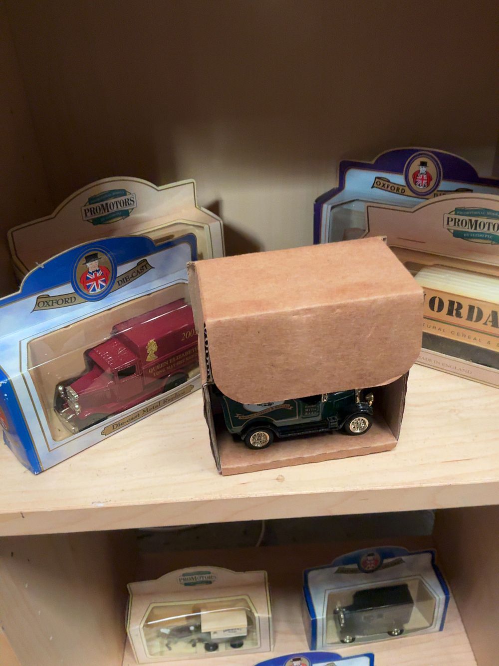 Lot 165: An Assortment of Oxford Die-Cast and Lledo Promotors Promotional Model Vehicles