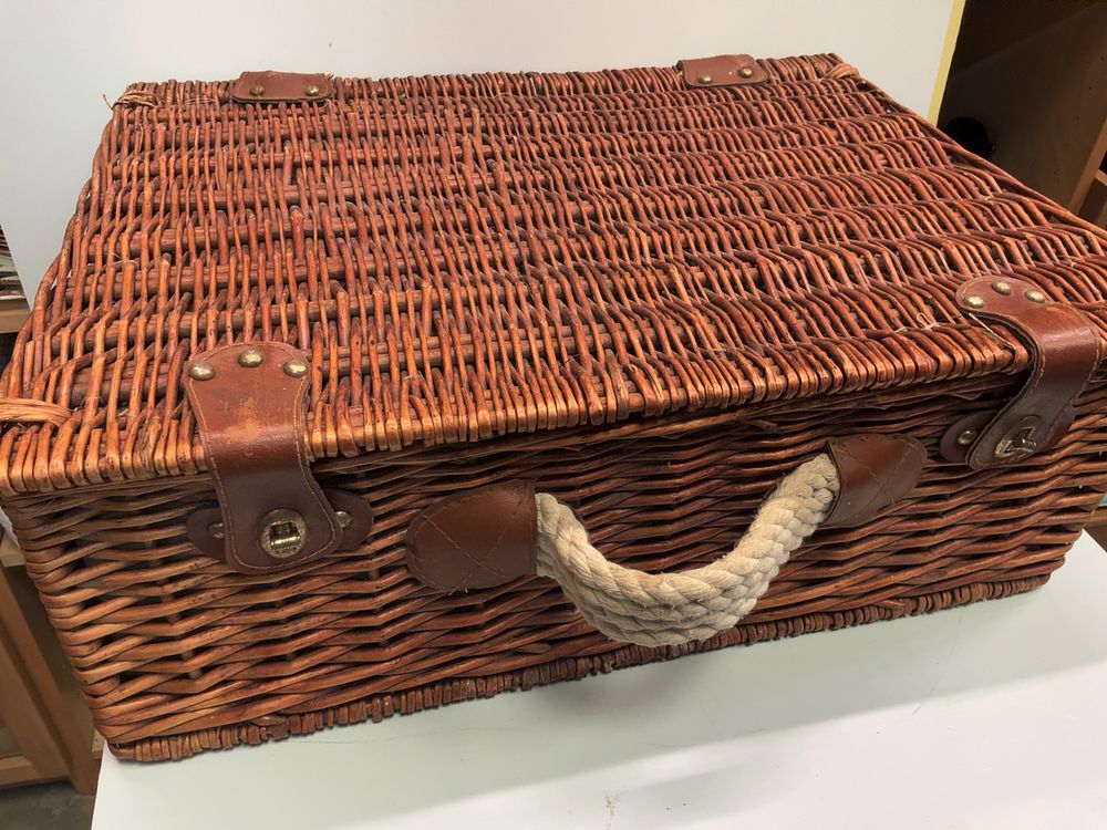 Lot 180: A Fitted Wicker Picnic Hamper with Dining Accessories