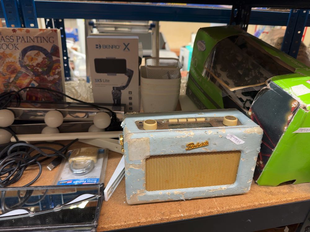 Lot 200: An Assortment of Vintage Electronics and Household Goods including a Roberts Radio and Benro Smartphone Gimbal