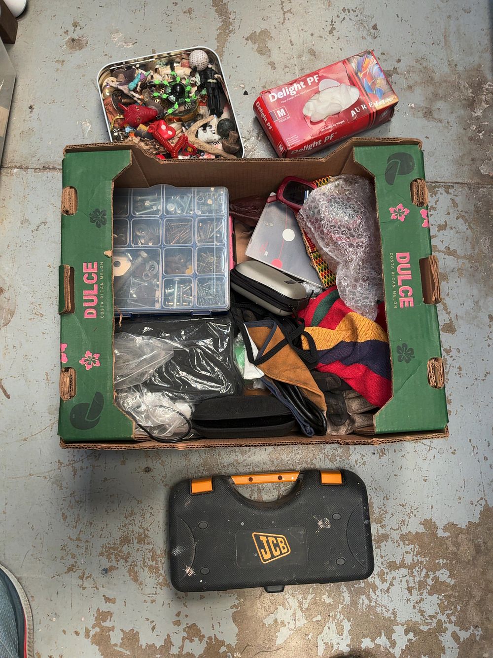 Lot 216: A Collection of Tools Toys and Household Sundries
