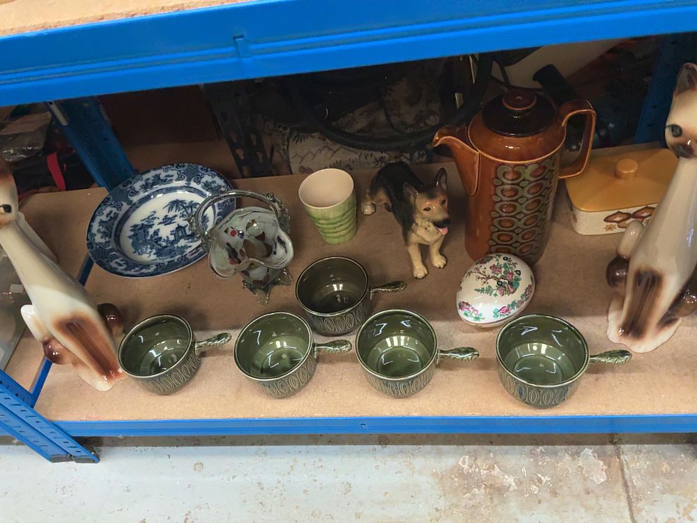 Lot 219: A Collection of Vintage Ceramics and Glassware including a Hornsea Bronte Pattern Coffee Pot