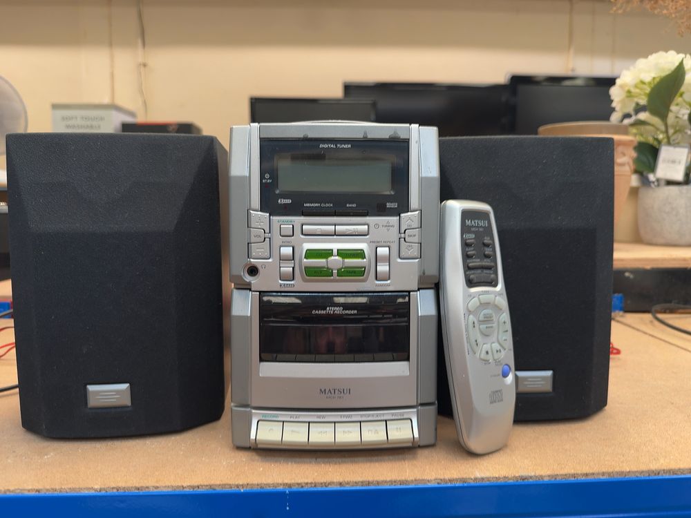 Lot 230: A Matsui MCH-761 Mini Hi-Fi System with Speakers and Remote Control