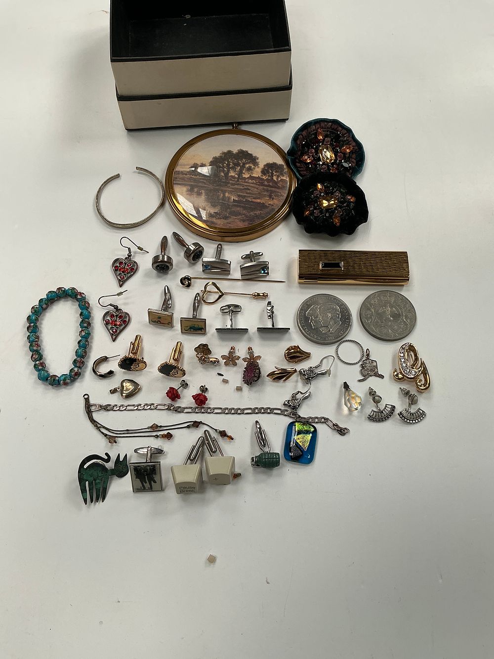 Lot 271: An Assortment of Vintage Costume Jewellery and Collectibles including Commemorative Coins and a Lighter