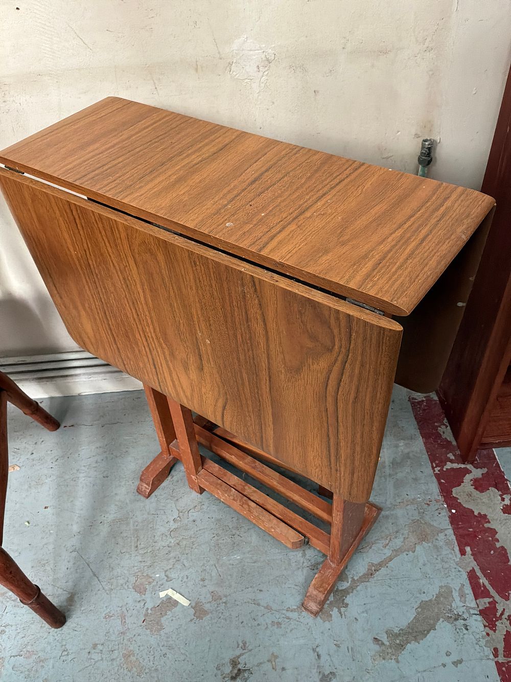Lot 410: Mid-Century Modern Teak-Veneered Drop-Leaf Gate-Leg Dining Table