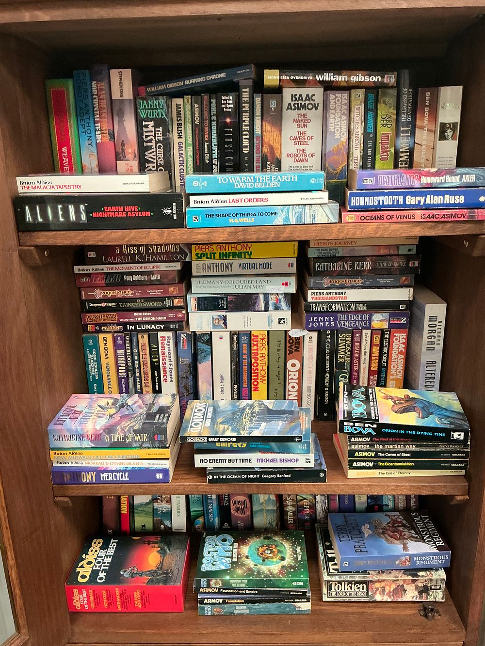 Lot 436: A Collection of Science Fiction and Fantasy Books. Various Publishers, 20th-21st Century.