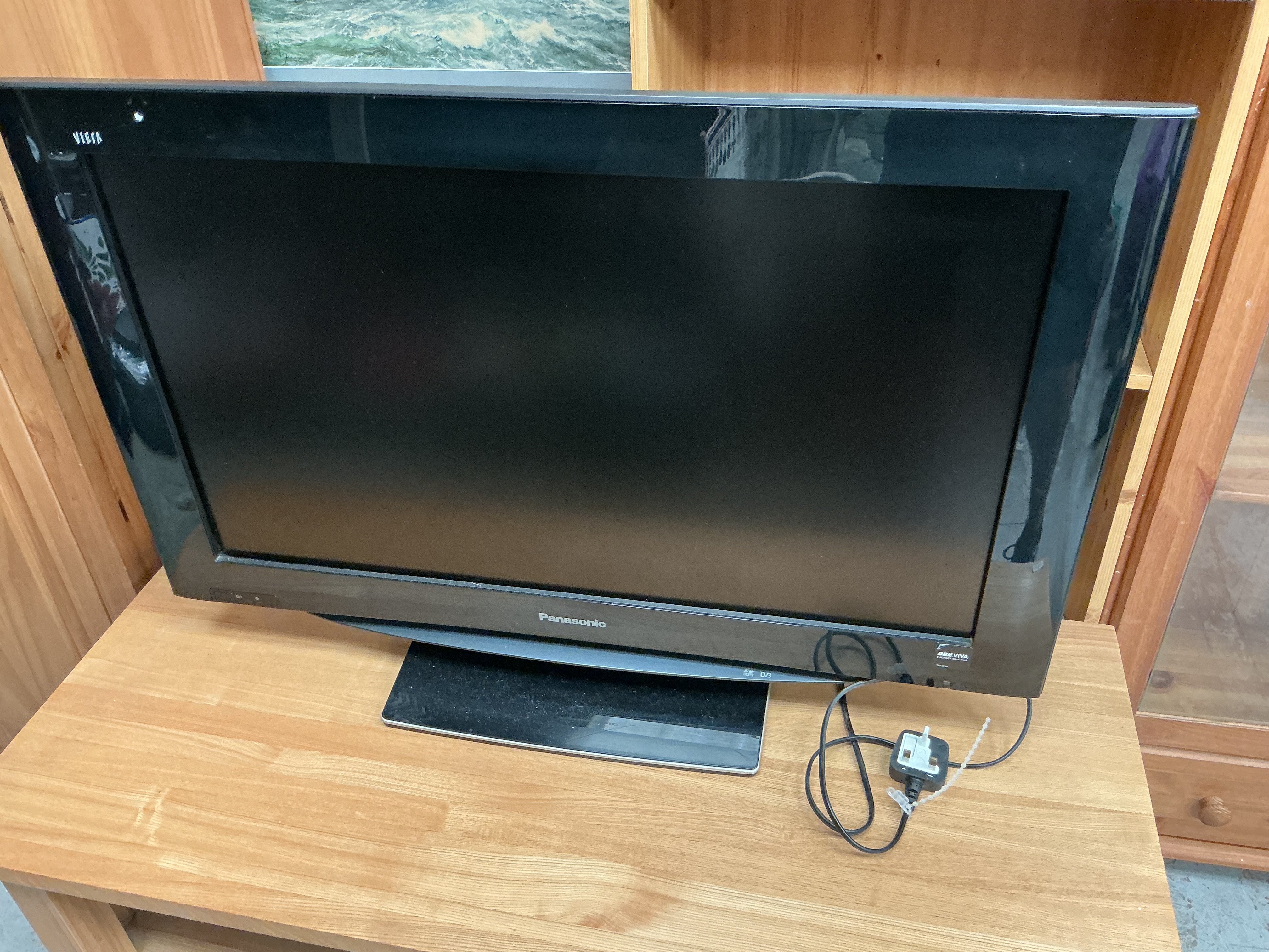 Panasonic VIERA TX-32LZD80 32 Inch Full HD LCD Television