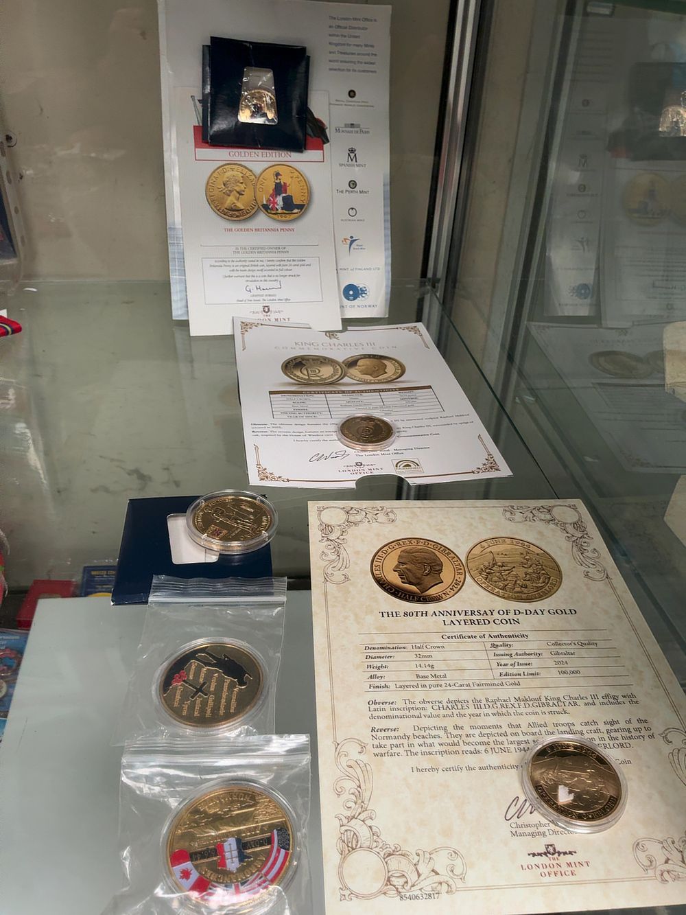 Lot 82: A Collection of Gold-Layered Commemorative Coins, The London Mint Office