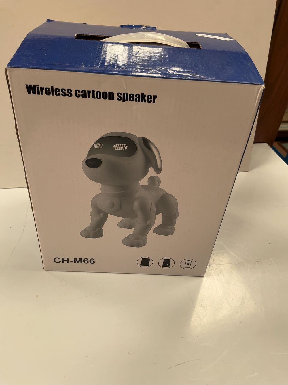Lot 89: CH-M66 Robotic Dog Wireless Speaker