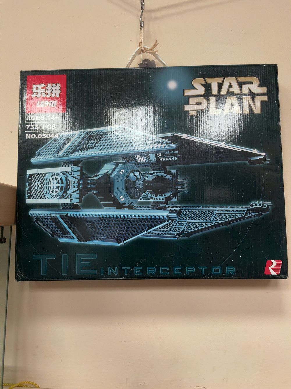 Lot 165: Lepin Star Plan Model 05044 TIE Interceptor Building Block Set