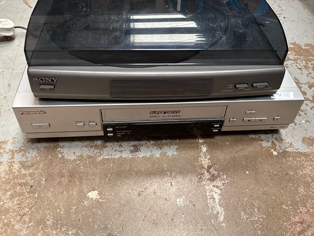 Lot 266: Two Home Audio-Visual Components including a Sony PS-LX56 Turntable and a Panasonic NV-HV61EB VCR