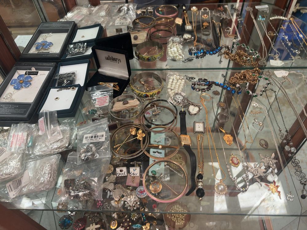 Lot 351: A Collection of Contemporary and Vintage Style Costume Jewellery and Quartz Wristwatches